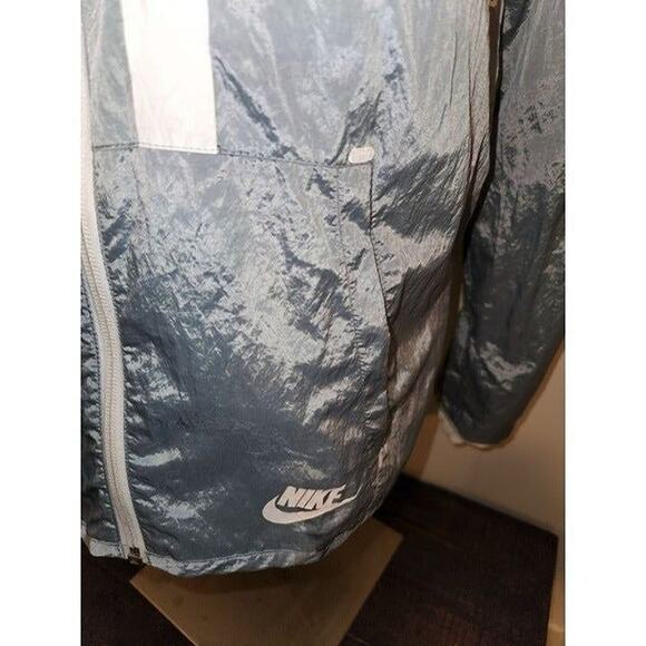 Nike Tech Aeroshield Moto Cape Windbreaker Jacket, Small - Picture 9 of 11